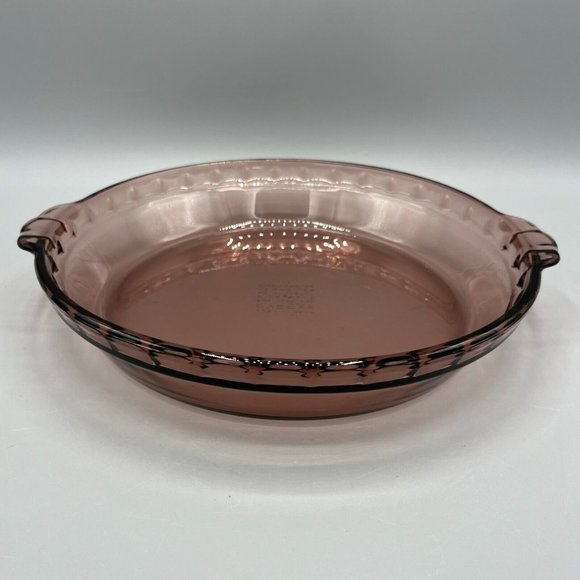 Pyrex Cranberry Glass Deep Pie Dish 229 Crimped Edge 24cm Fluted Handles Plate - Picture 3 of 7
